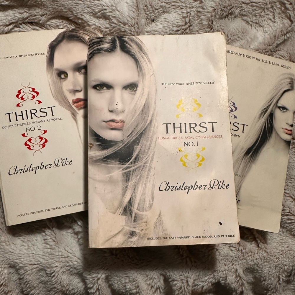 Christopher Pike “THIRST” book 1-3 New York best seller